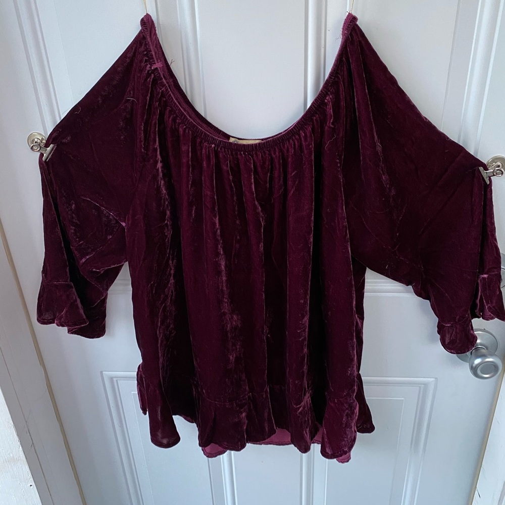 Off the Shoulder Maroon Velvet Top
